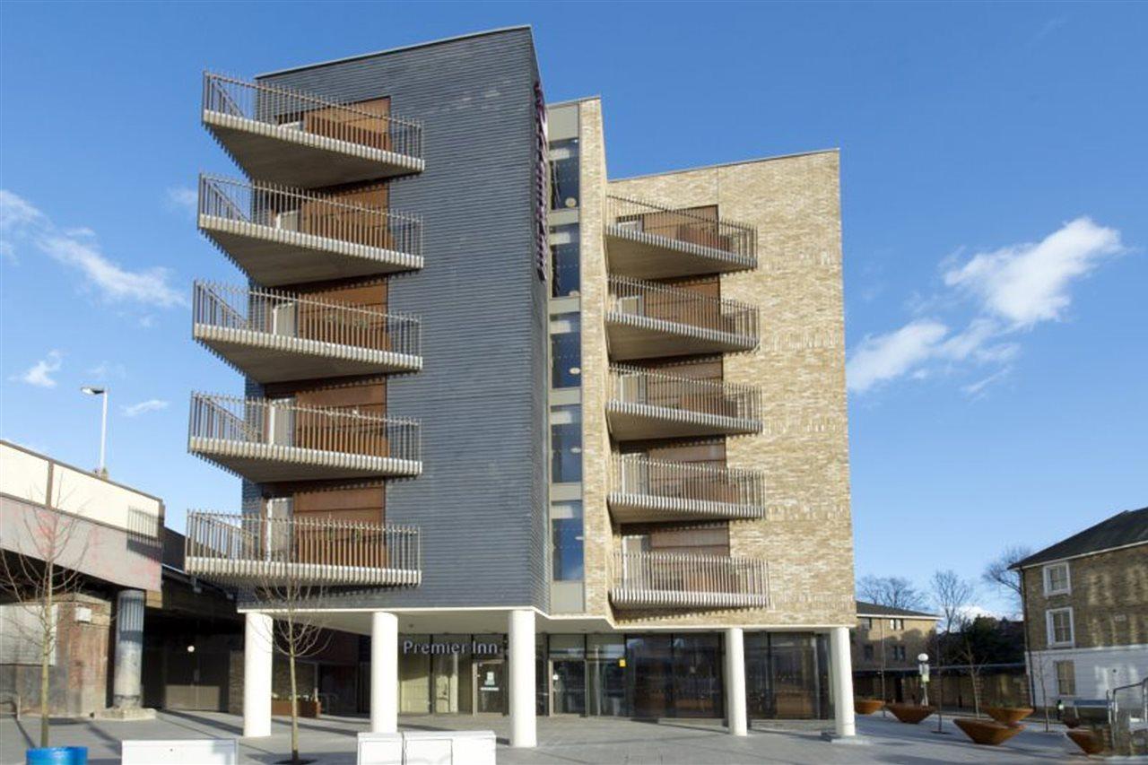 Premier Inn London Lewisham Eksteriør billede