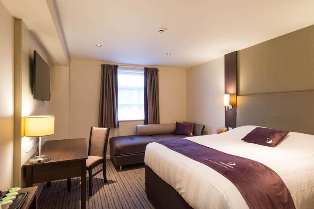 Premier Inn London Lewisham Eksteriør billede